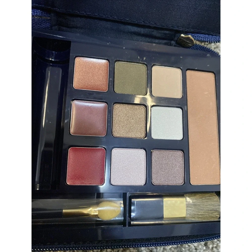Estée Lauder please read